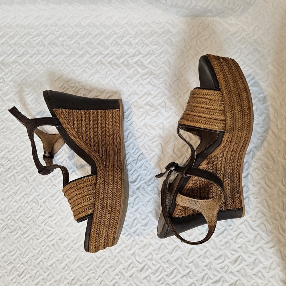 UGG Women's Brown Wedge Sandals - Picture 1 of 5